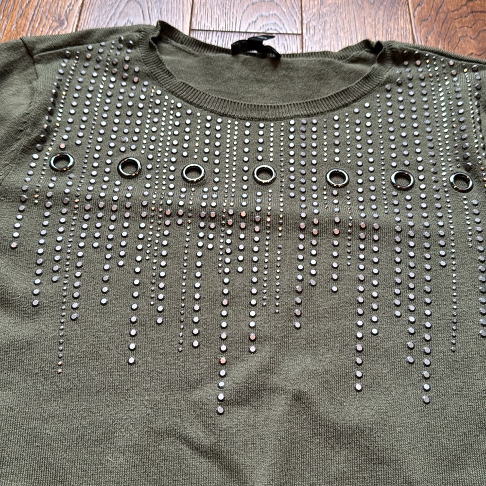 Women’s Express top - Picture 2 of 6